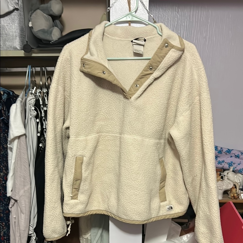 Women's Large Cream Fleece North Face Jacket